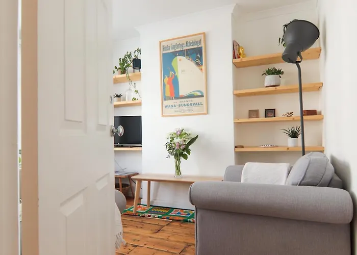 Pass The Keys 2Bed W Garden Bar 10Min Walk To Central Southsea