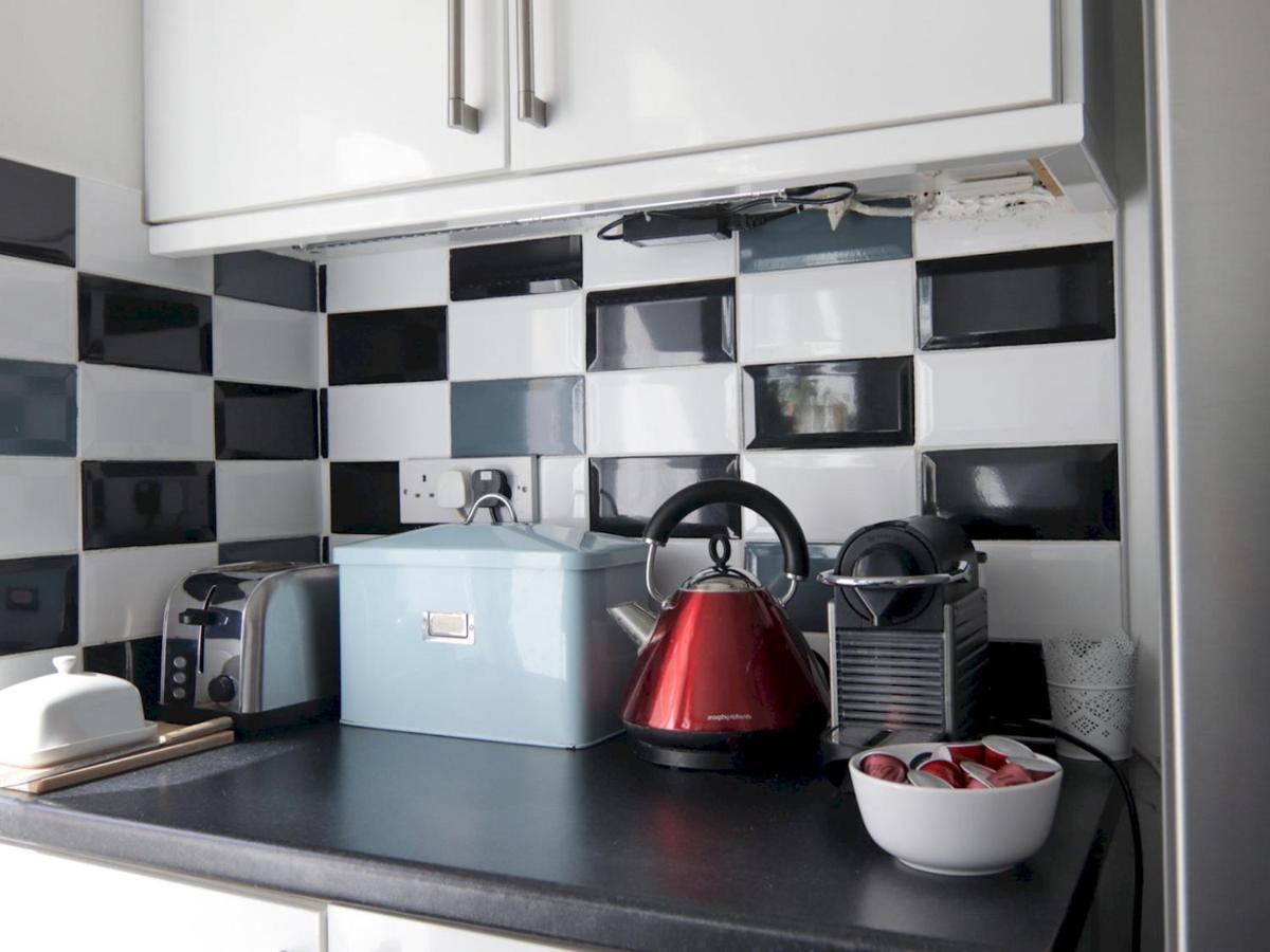 Pass The Keys 2bed W Garden Bar 10min Walk To Central Southsea Hébergement de vacances